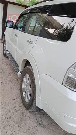 ميتسوبيشي باجيرو